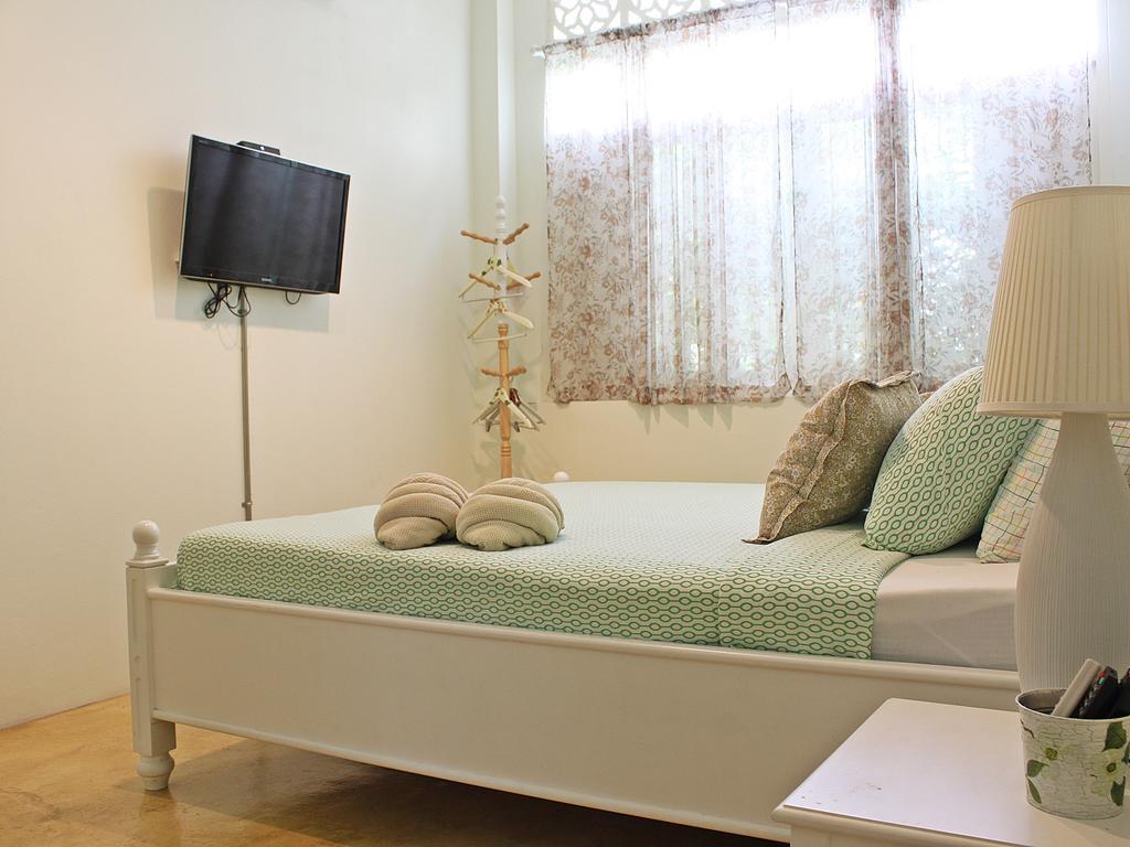 Lada House Bed & Breakfast Lampang Exterior photo